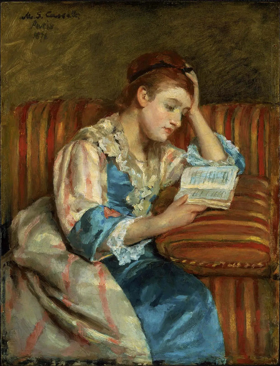 Şeritli bir kanepede oturan Mme Duffee, okuyor - Mary Cassatt
