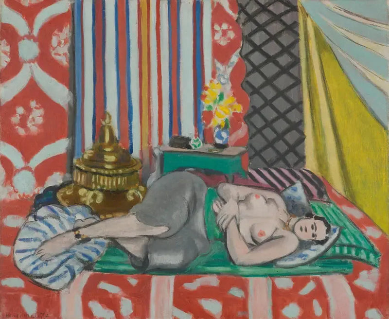 Gri Şortlu Odalisque - Henri Matisse